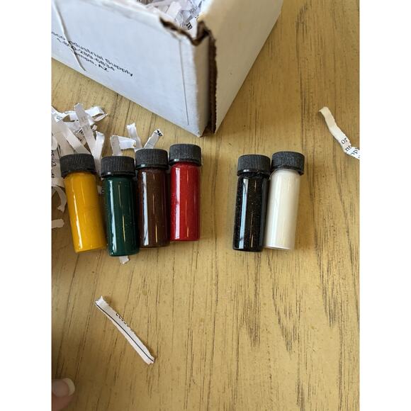 8 PC LamLock Universal Color Kit 1/12 Oz. Tint for Epoxy, Acrylic or Polyester - Picture 3 of 8